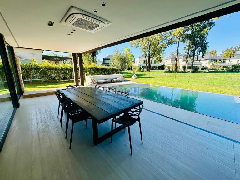Casa en Venta en Ezeiza, G.B.A. Zona Sur