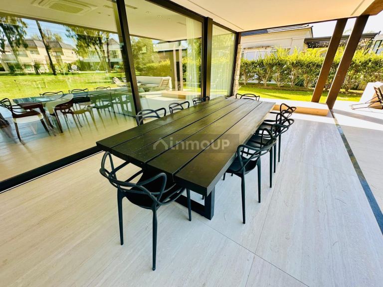 Casa en Venta en Ezeiza, G.B.A. Zona Sur