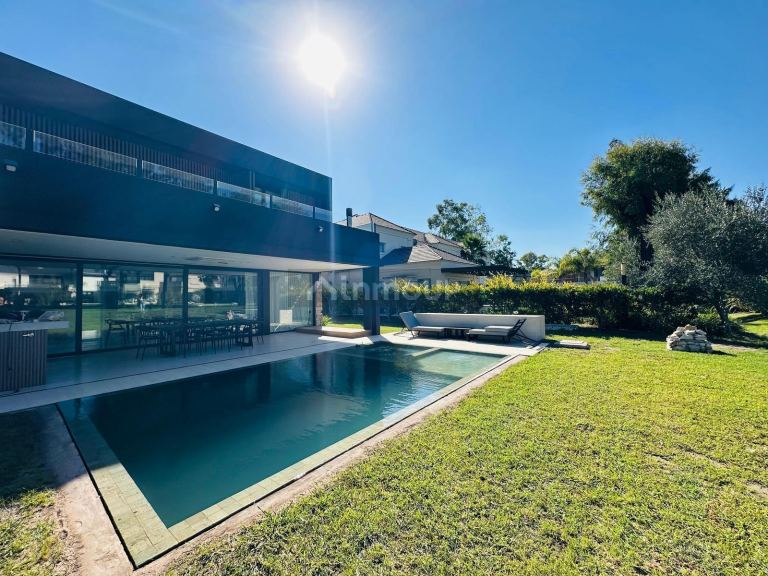 Casa en Venta en Ezeiza, G.B.A. Zona Sur