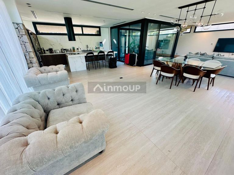 Casa en Venta en Ezeiza, G.B.A. Zona Sur