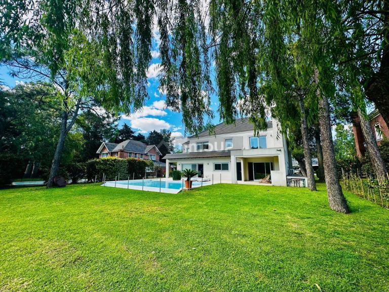 Casa en Venta en Esteban Echeverria, G.B.A. Zona Sur