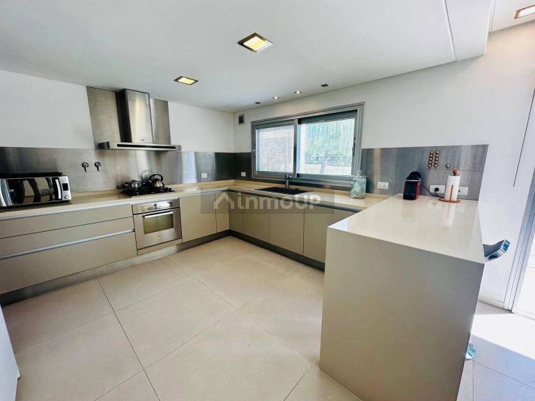 Casa en Venta en Esteban Echeverria, G.B.A. Zona Sur