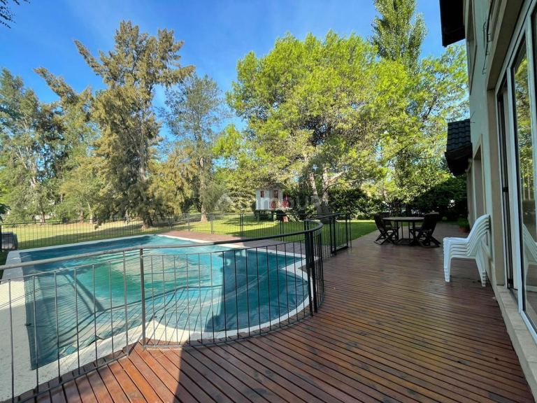 Casa en Venta en Esteban Echeverria, G.B.A. Zona Sur