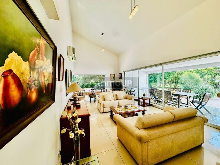 Casa en Venta en Ezeiza, G.B.A. Zona Sur