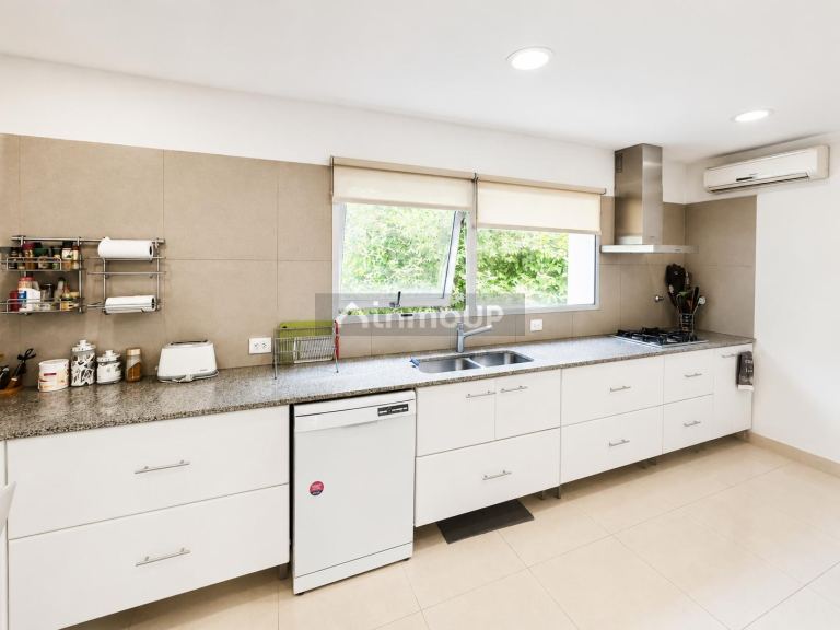 Casa en Venta en Ezeiza, G.B.A. Zona Sur