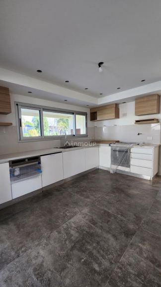 Casa en Alquiler en Esteban Echeverria, G.B.A. Zona Sur