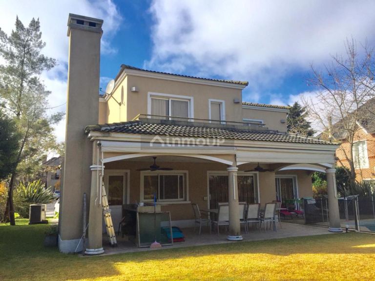Casa en Venta en Esteban Echeverria, G.B.A. Zona Sur