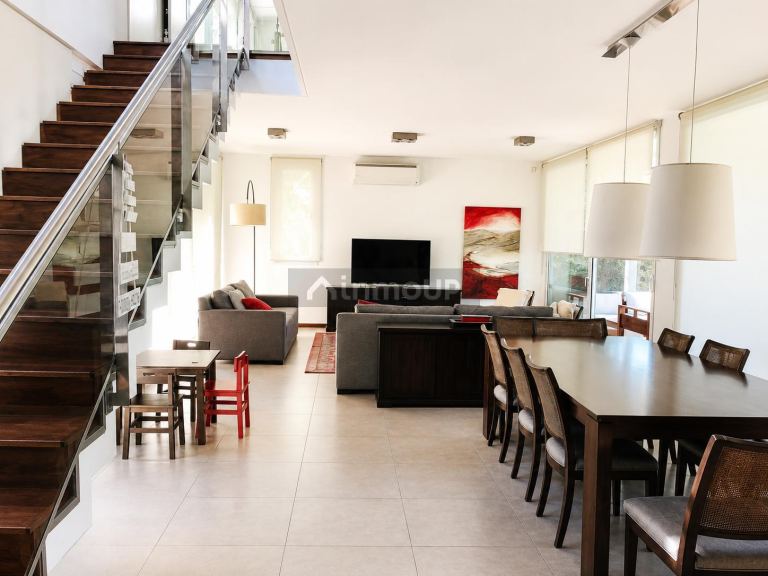 Casa en Venta en Ezeiza, G.B.A. Zona Sur