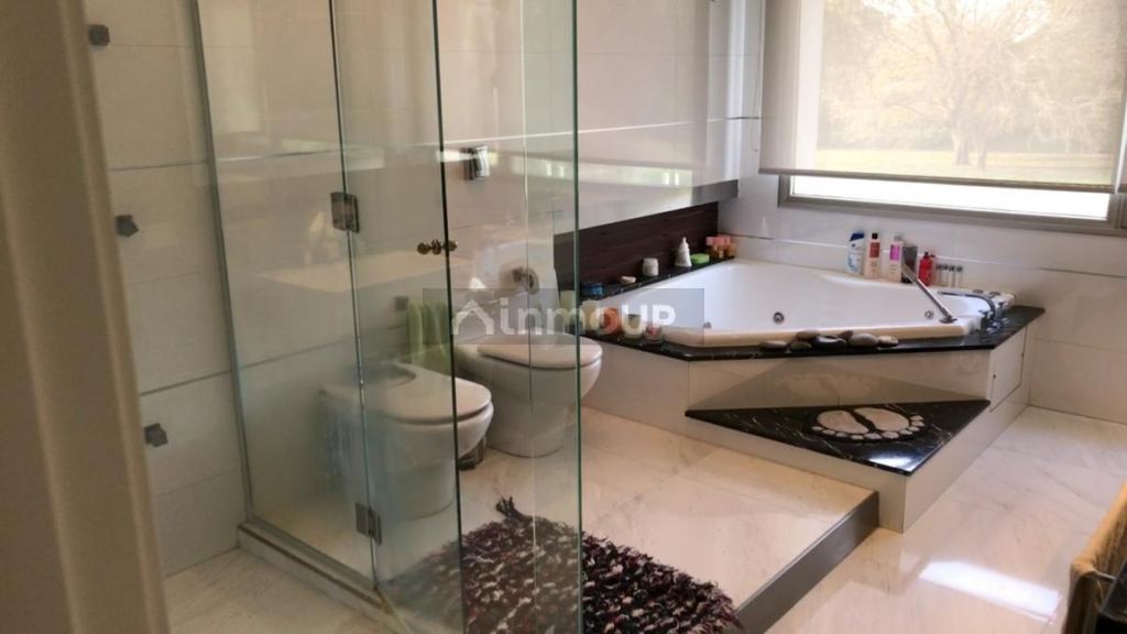 Casa en Alquiler en Esteban Echeverria, G.B.A. Zona Sur