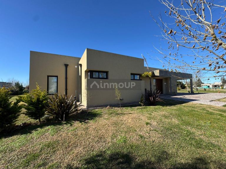 Casa en Venta en San Vicente, G.B.A. Zona Sur