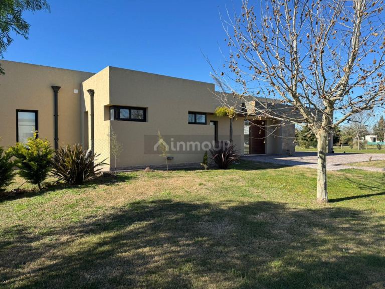 Casa en Venta en San Vicente, G.B.A. Zona Sur