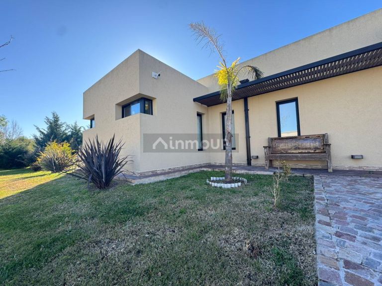 Casa en Venta en San Vicente, G.B.A. Zona Sur