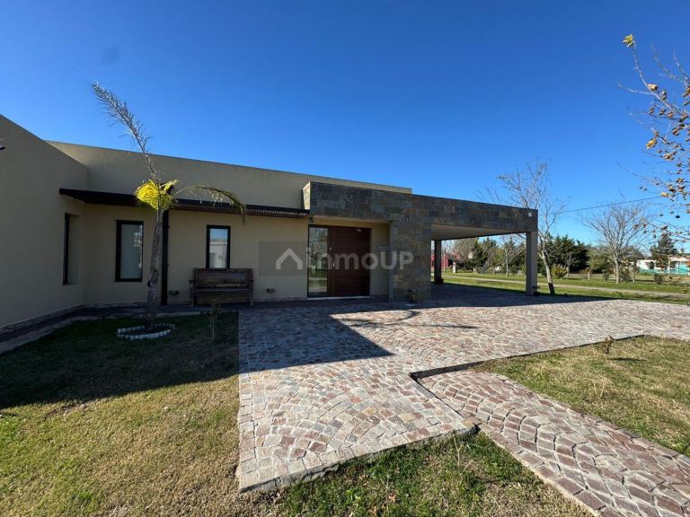 Casa en Venta en San Vicente, G.B.A. Zona Sur