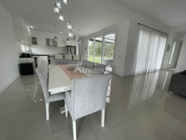 Casa en Venta en San Vicente, G.B.A. Zona Sur