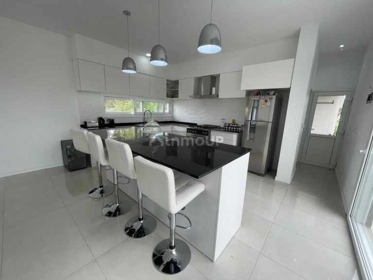 Casa en Venta en San Vicente, G.B.A. Zona Sur
