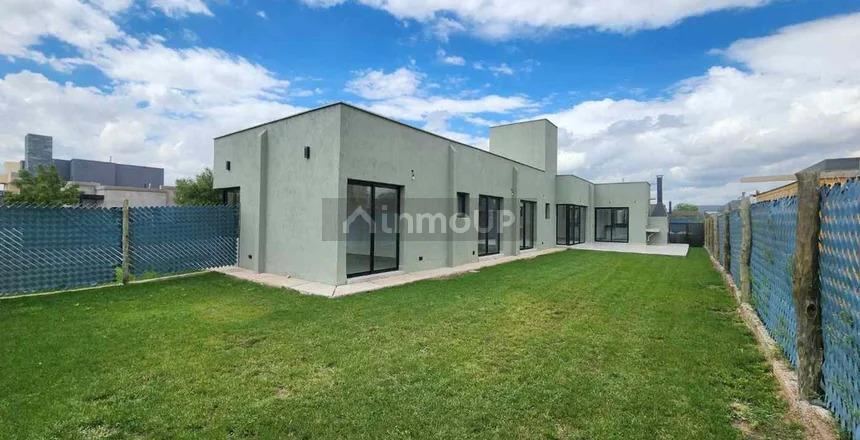 Casa en Venta en Maipu, Mendoza