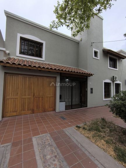 Casa en Alquiler en Godoy Cruz, Mendoza