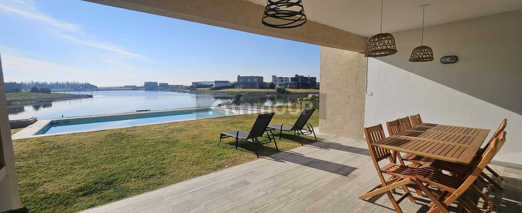 Casa en Alquiler en Escobar, G.B.A. Zona Norte