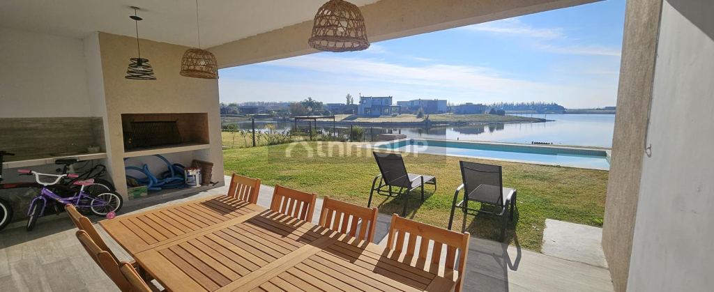 Casa en Alquiler en Escobar, G.B.A. Zona Norte