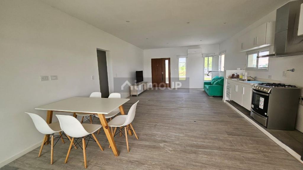 Casa en Alquiler en Escobar, G.B.A. Zona Norte