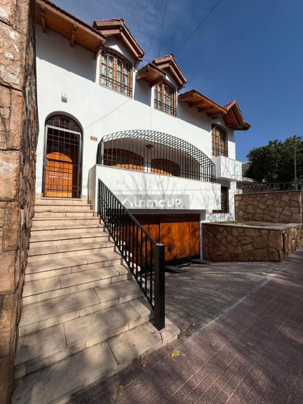 Casa en Venta en Godoy Cruz, Mendoza