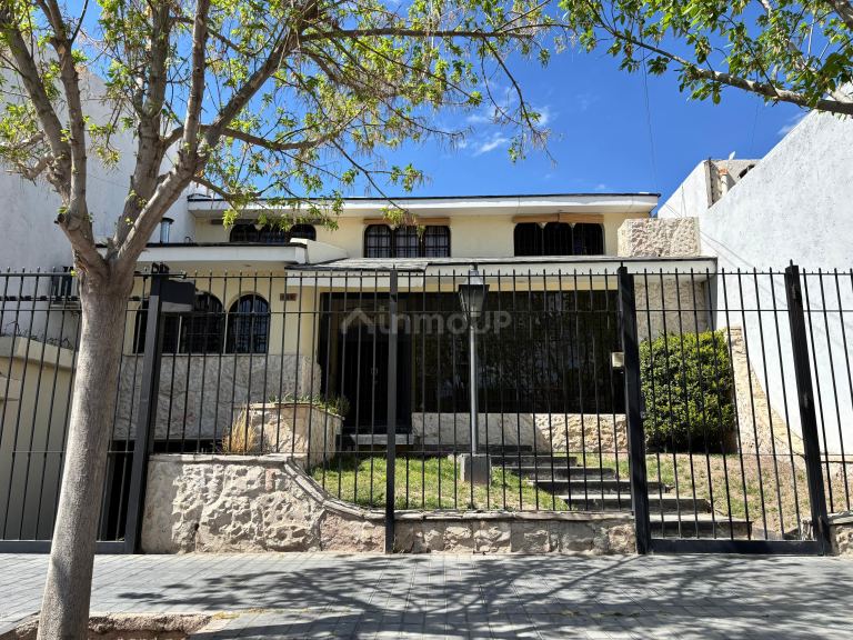 Casa en Venta en Las Heras, Mendoza