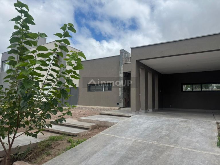 Casa en Venta en Maipu, Mendoza