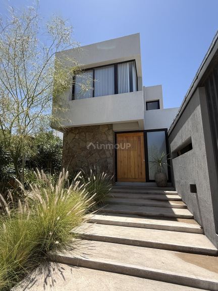 Casa en Venta en Las Heras, Mendoza