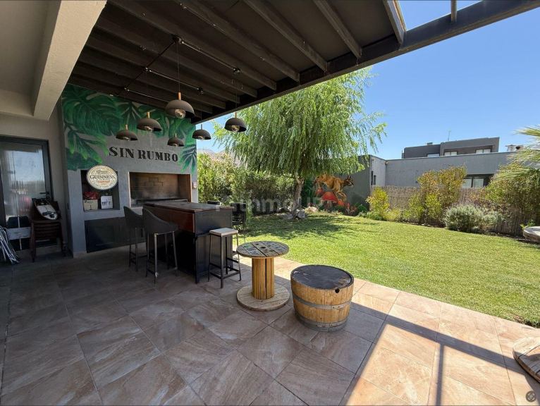 Casa en Venta en Las Heras, Mendoza