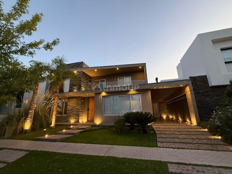 Casa en Venta en Maipu, Mendoza