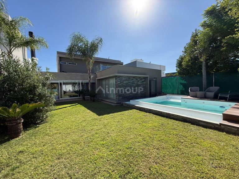 Casa en Venta en Maipu, Mendoza