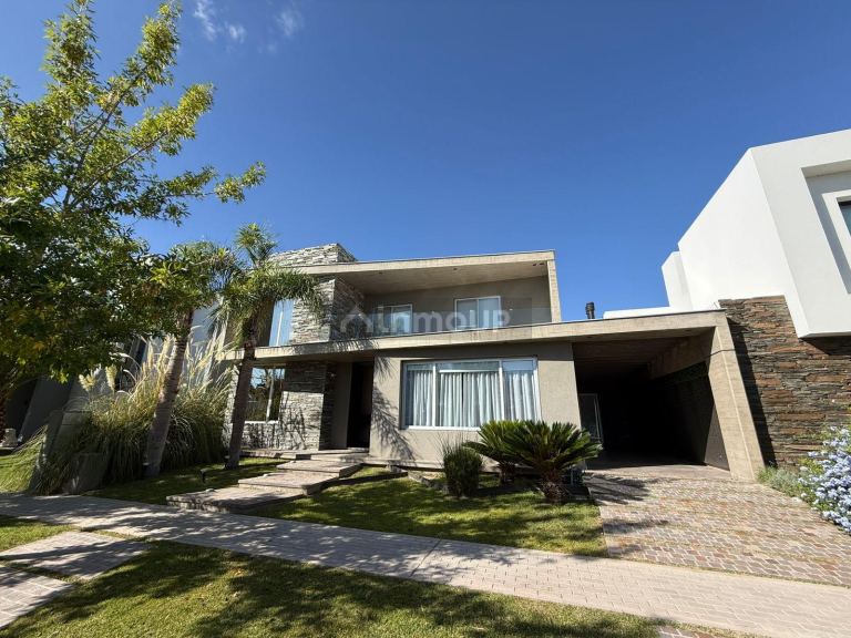 Casa en Venta en Maipu, Mendoza