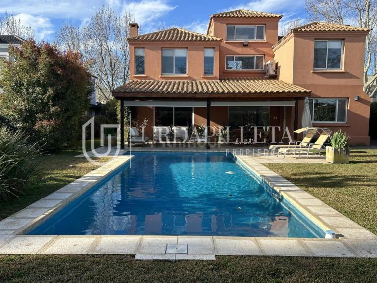 Casa en Venta en Pilar, G.B.A. Zona Norte