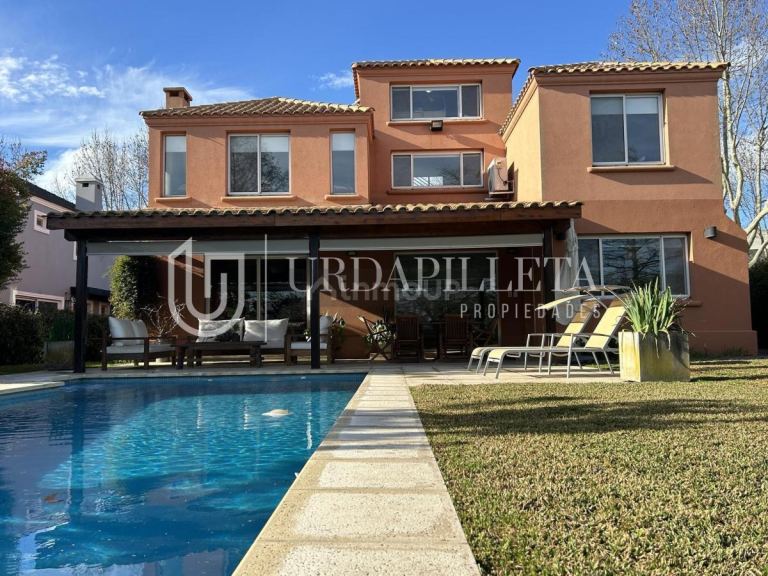 Casa en Venta en Pilar, G.B.A. Zona Norte