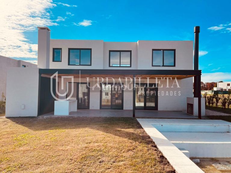 Casa en Venta en Pilar, G.B.A. Zona Norte