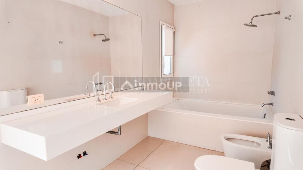 Casa en Alquiler en Pilar, G.B.A. Zona Norte