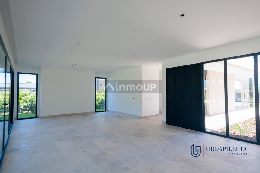 Casa en Alquiler en Pilar, G.B.A. Zona Norte