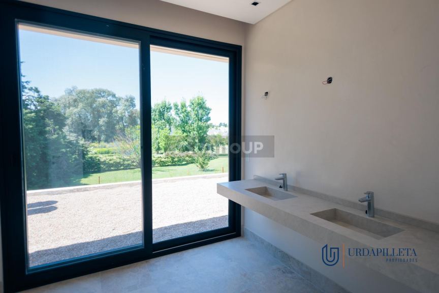 Casa en Alquiler en Pilar, G.B.A. Zona Norte