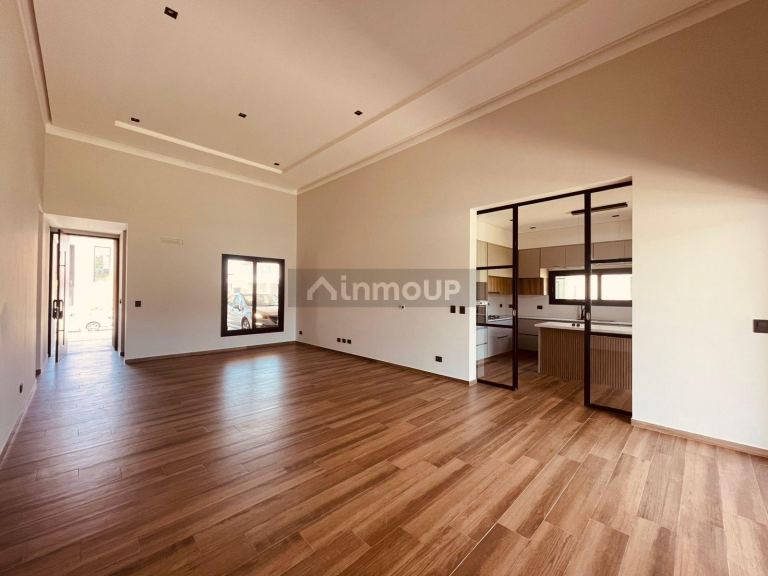 Casa en Venta en Pilar, G.B.A. Zona Norte