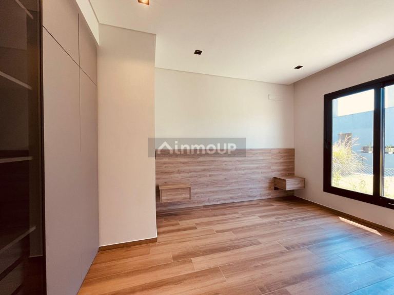 Casa en Venta en Pilar, G.B.A. Zona Norte