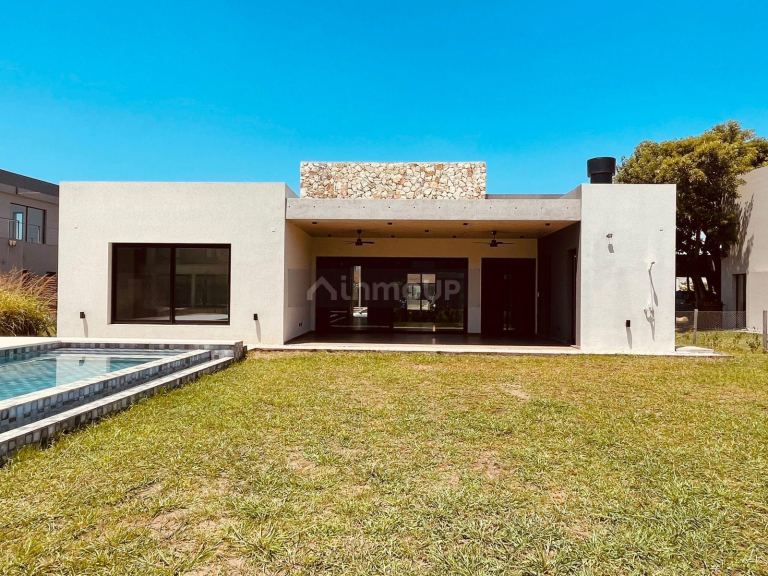 Casa en Venta en Pilar, G.B.A. Zona Norte