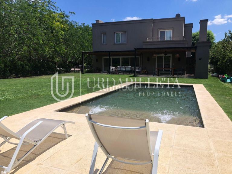 Casa en Venta en Pilar, G.B.A. Zona Norte