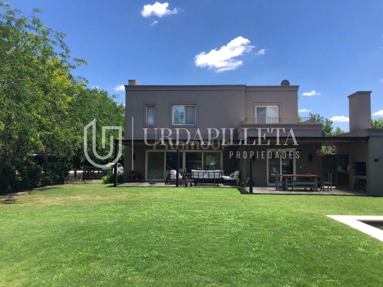Casa en Venta en Pilar, G.B.A. Zona Norte