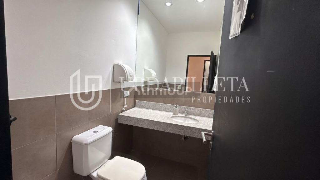 Oficina en Venta en Pilar, G.B.A. Zona Norte