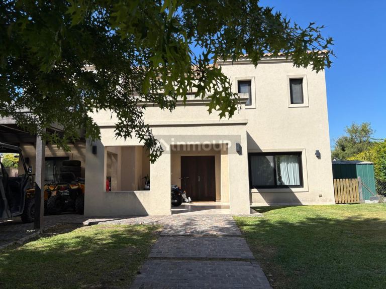 Casa en Venta en Pilar, G.B.A. Zona Norte