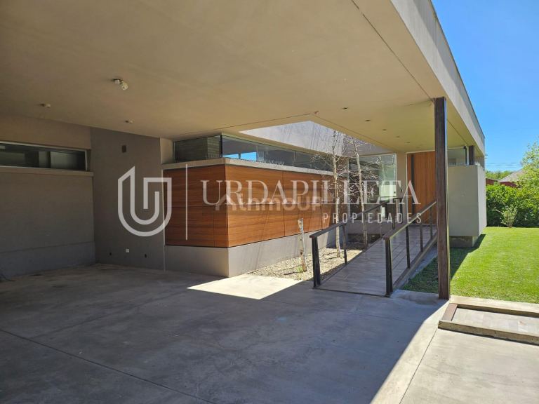 Casa en Alquiler en Pilar, G.B.A. Zona Norte