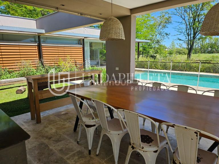 Casa en Alquiler en Pilar, G.B.A. Zona Norte