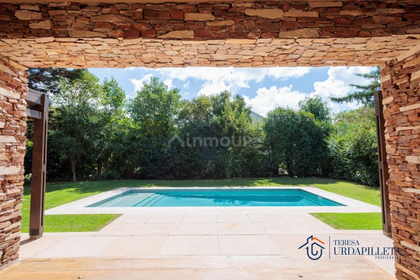 Casa en Venta en Malvinas Argentinas, G.B.A. Zona Norte