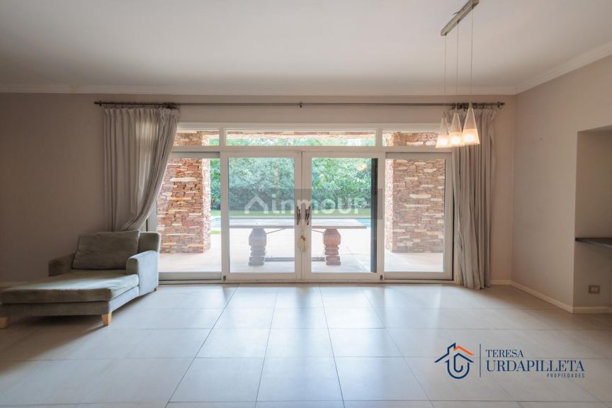 Casa en Venta en Malvinas Argentinas, G.B.A. Zona Norte
