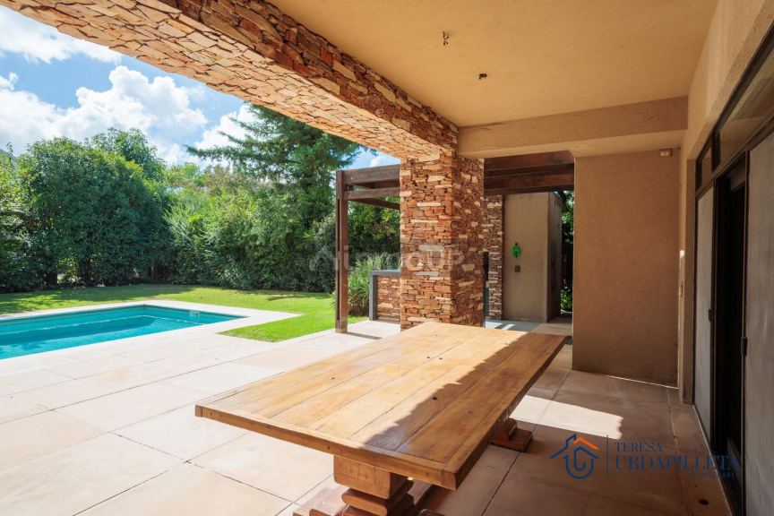 Casa en Venta en Malvinas Argentinas, G.B.A. Zona Norte